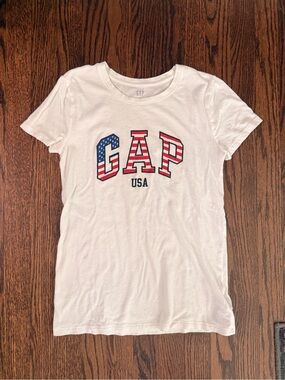GAP White Short Sleeve Tee with Red & Blue Flag Logo